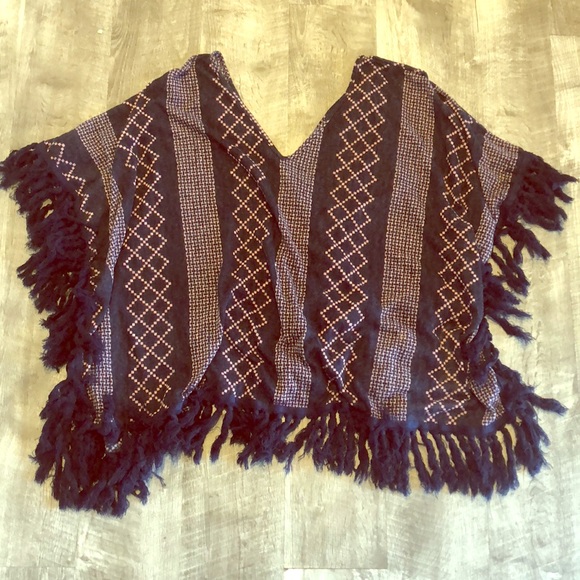 MM Sweaters - Navy Pink Fringe Poncho